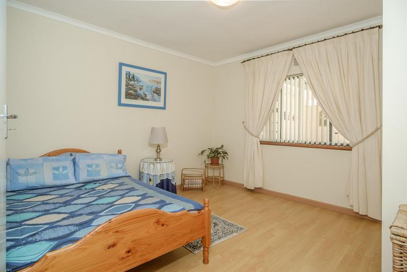 3 Bedroom Property for Sale in Meadowridge Western Cape